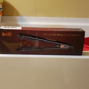 Berta Ceramic Straightening Comb Iron